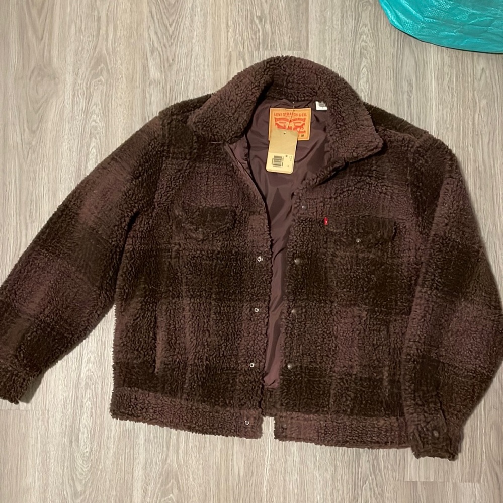 Levi’s Sherpa trucker jacket maroon